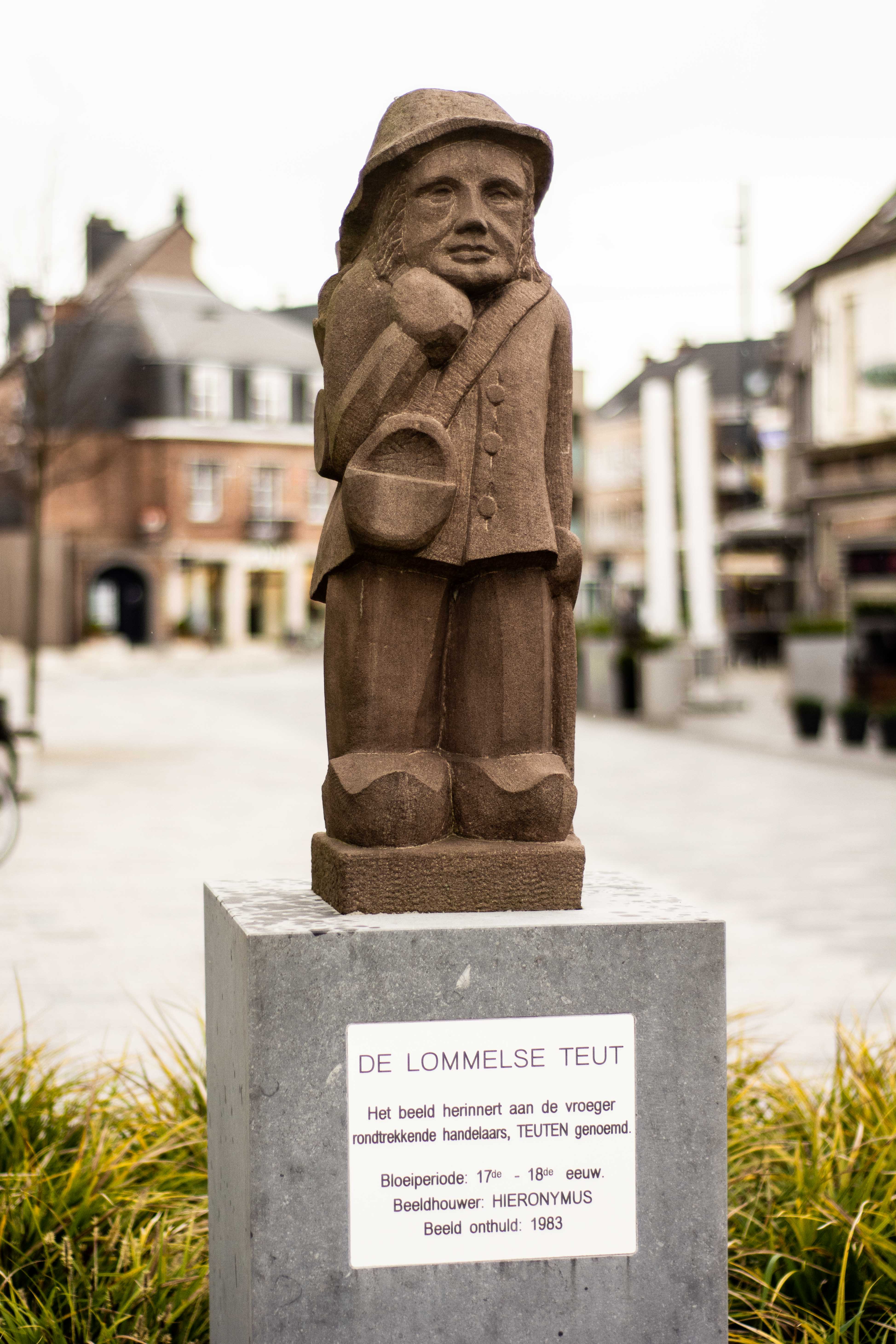 Standbeeld Teut Lommel