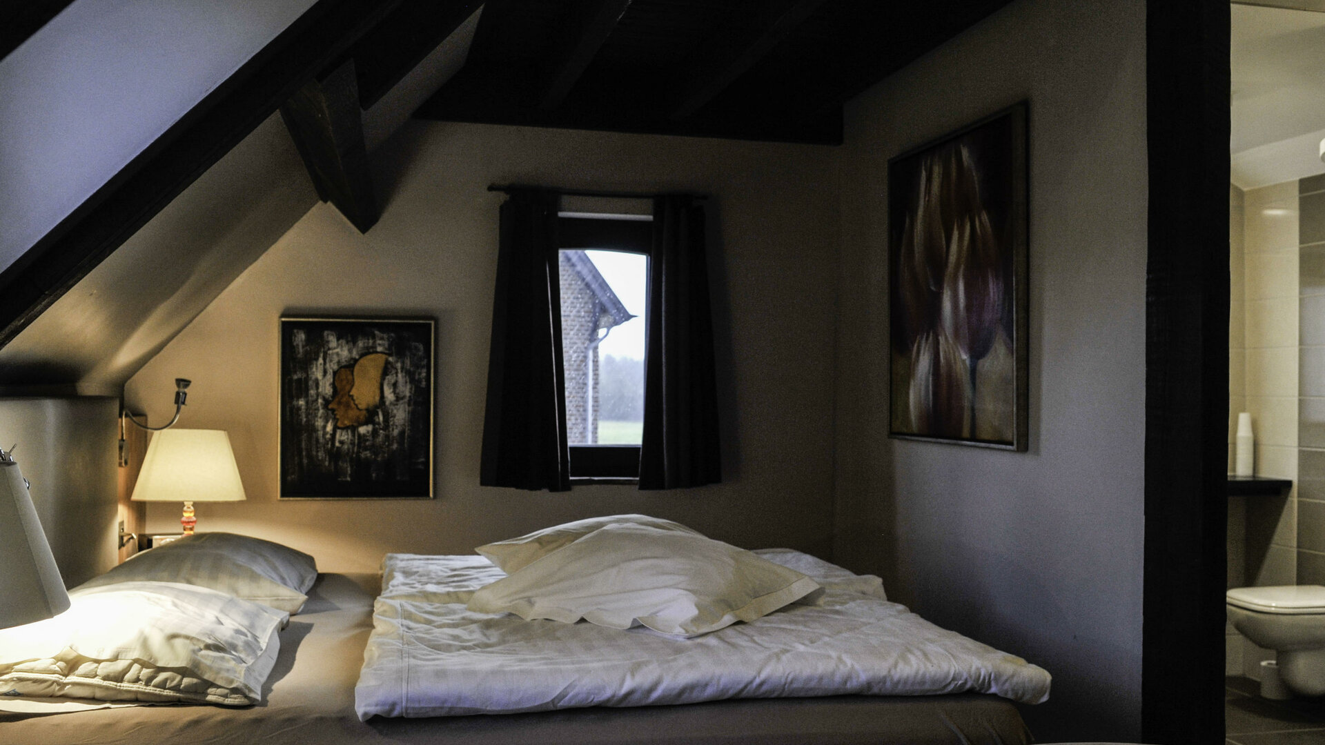 B&B Guestrooms De Dubbelmolen - Sfeerfoto van een kamer