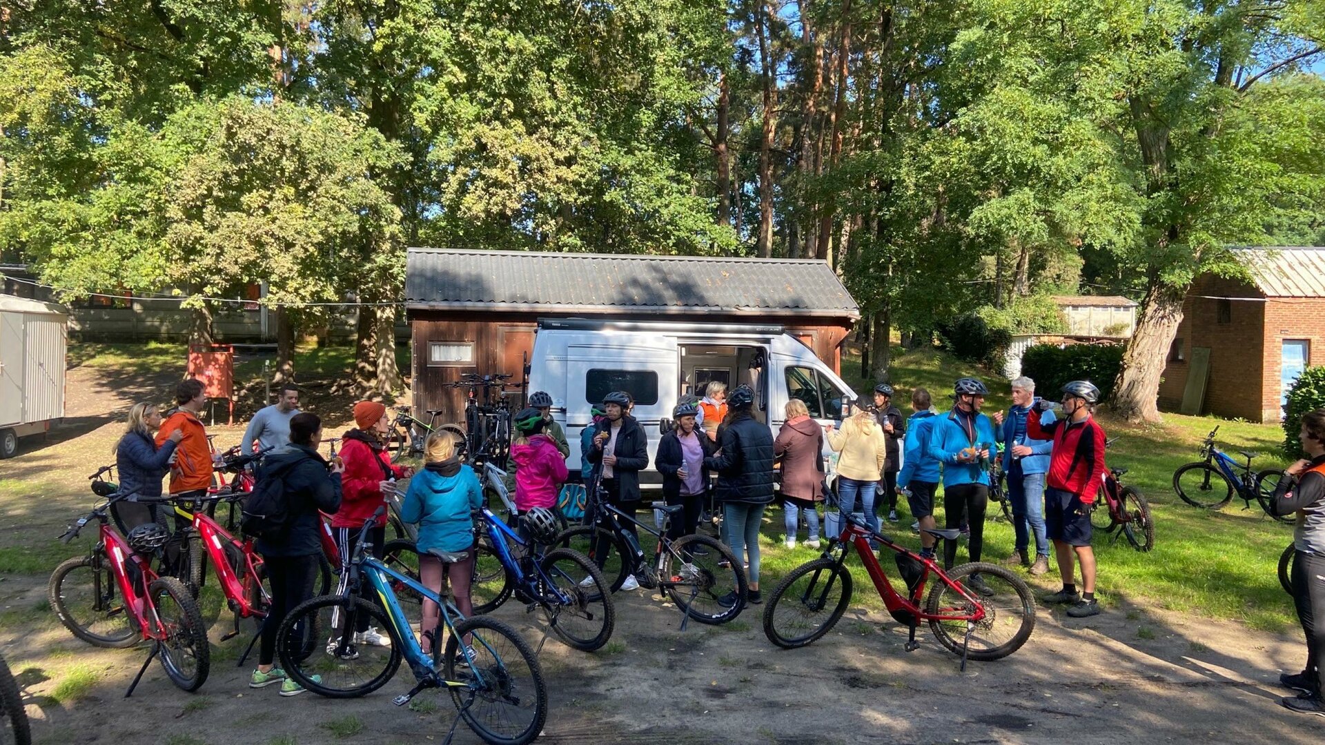 Bike & Outdoor Sport Center - Campervan bij E-mountainbiken Nationaal Park