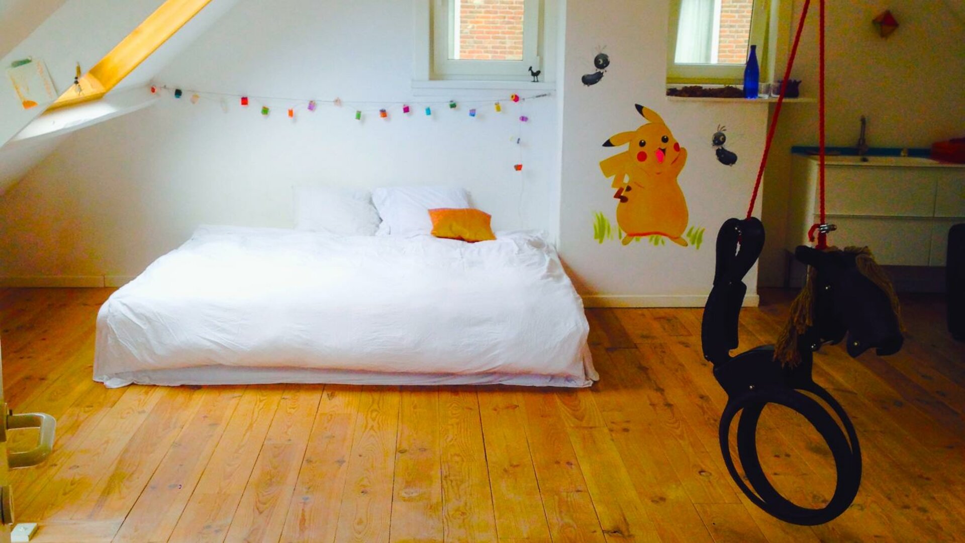 Fun place for kids and grown-ups - Master bedroom