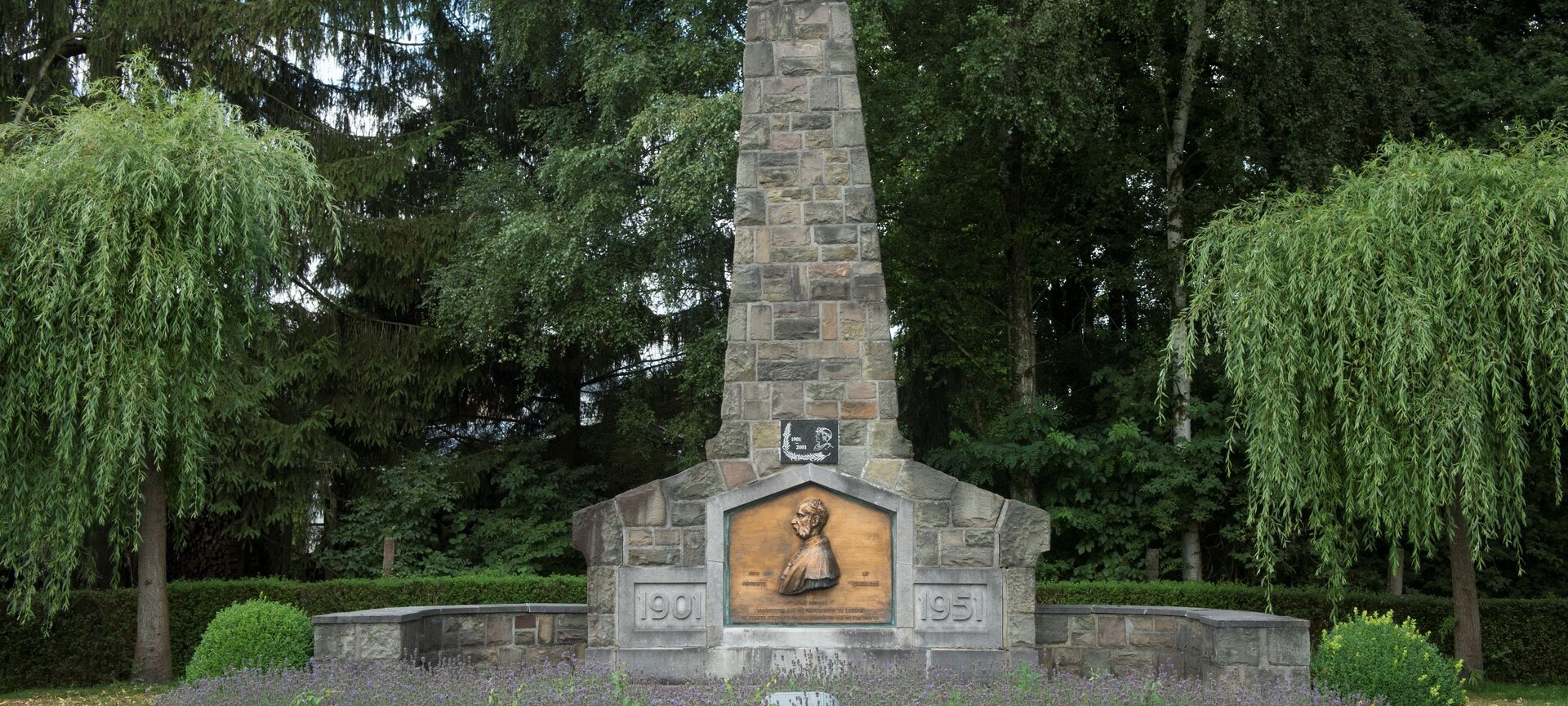 André Dumont Monument - Monument Andre Dumont As