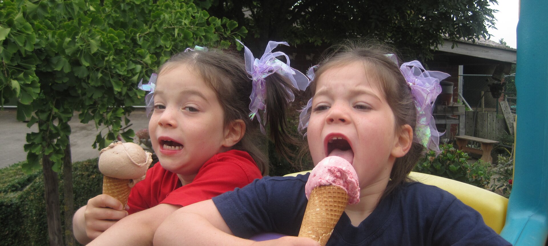 Het ijsatelier Engelenveld - kinderen met ijsje