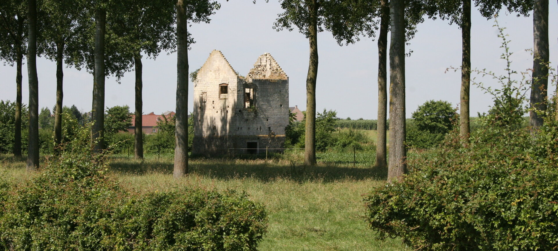 Kasteel en donjon van Hamal - Torenburcht Hamal