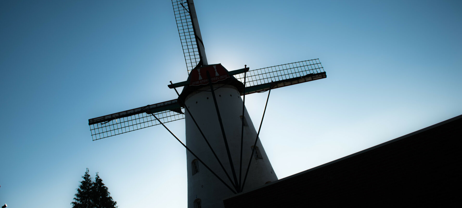 Molen 'De Stormvogel' - outside Windmill