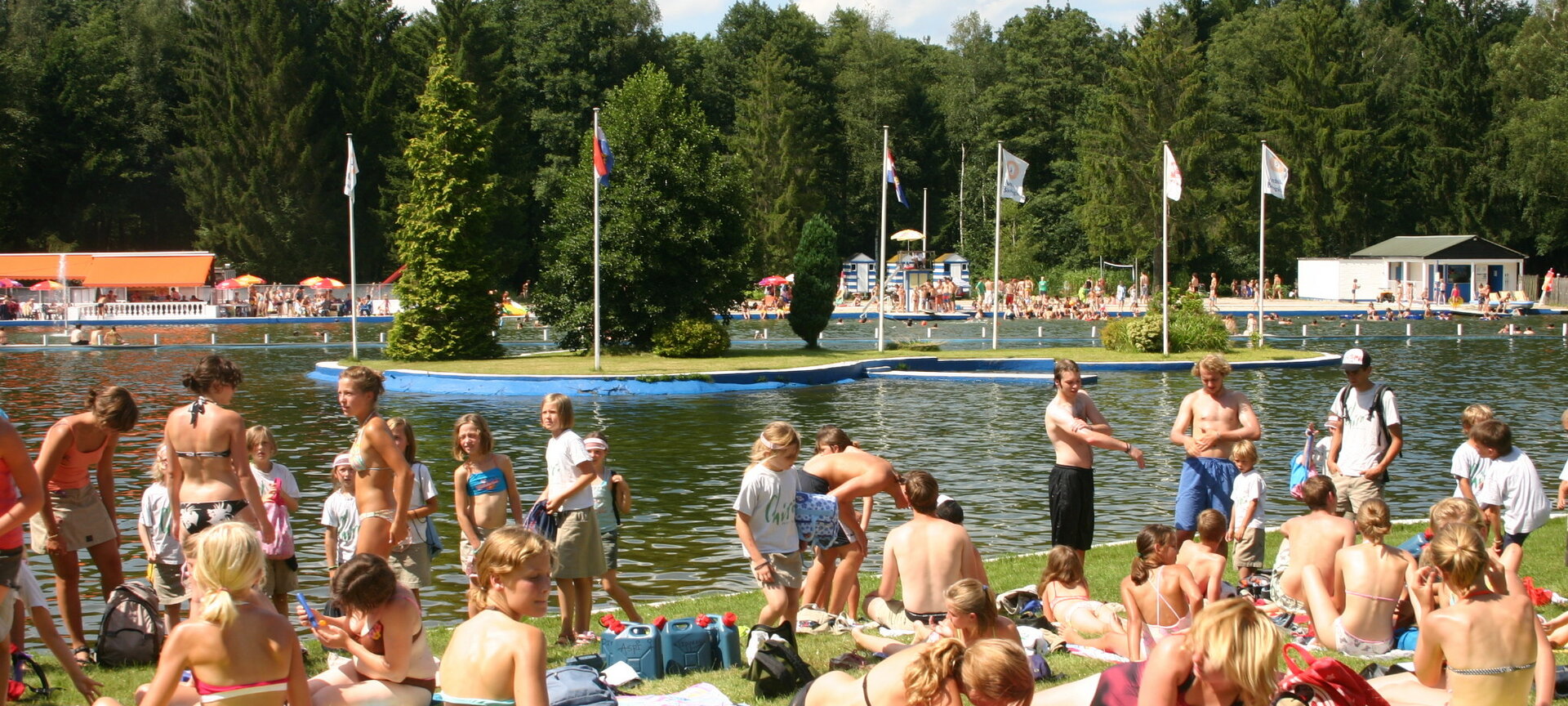 Natuurbad De Wouterbron - Ligweide, roei- en zwemvijver