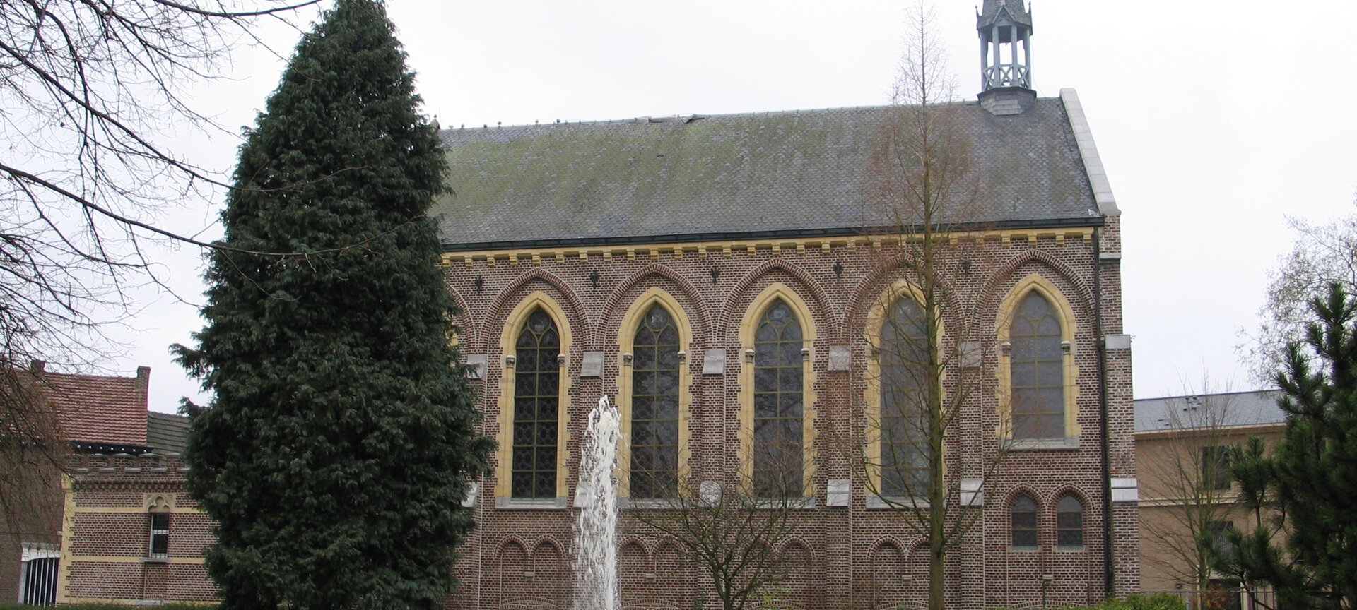 Neogotische kapel - buitenzijde