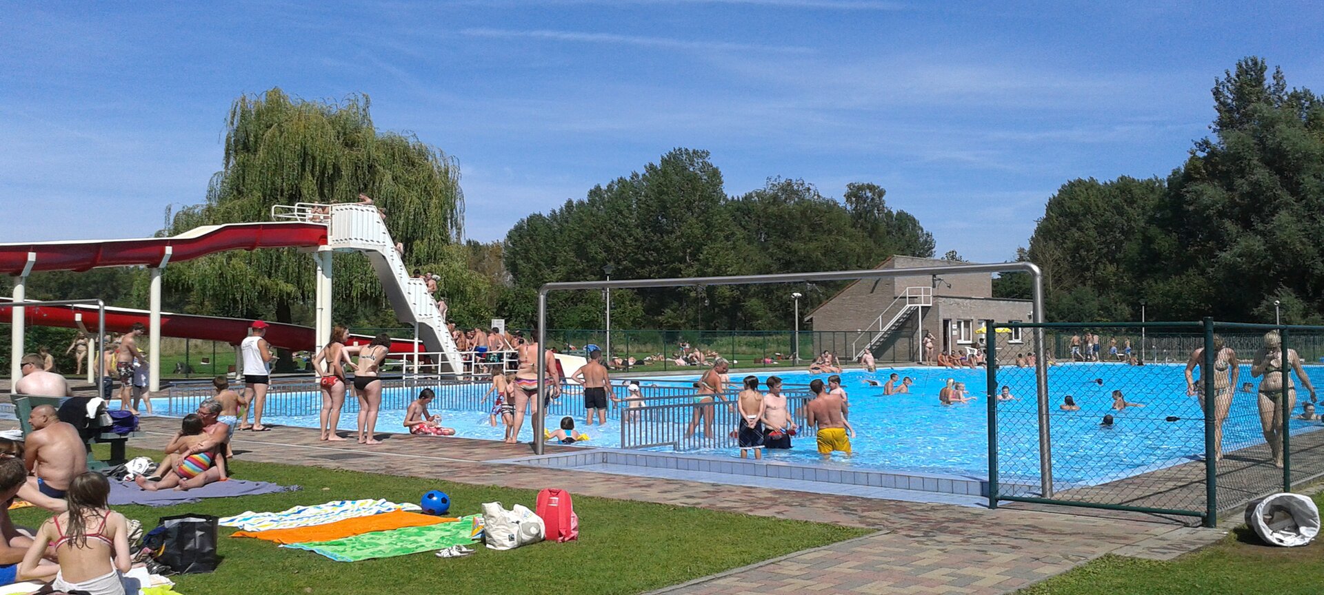 Openluchtzwembad Maupertuus - openluchtzwembad