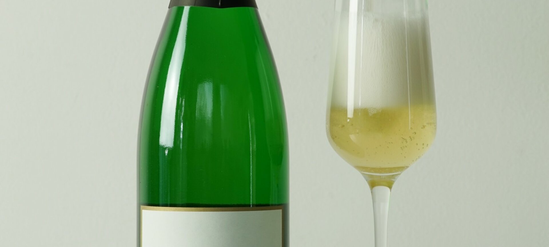 Rondleiding en tasting Wijnmakerij Sassenbroek - Claire Martin, ons gamma mousserende wijnen. Onze Limburgse versie van een klassieke Champagne.