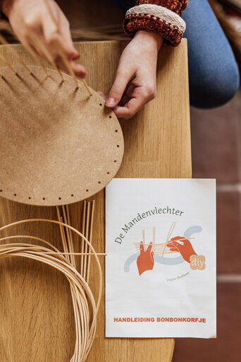 Startpakket en handleiding voor mand vlechten bij De Mandenvlechter DIY in Dilsen-Stokkem